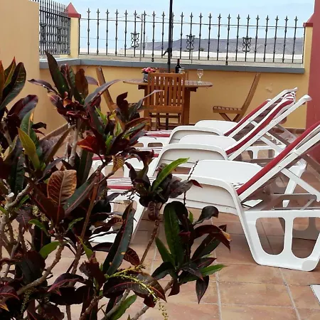 Casa Unifamiliar Con Terraza En Arona