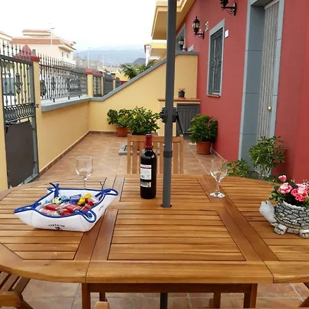 Casa Unifamiliar Con Terraza En Arona