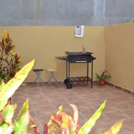 Casa Unifamiliar Con Terraza En Arona * Арона